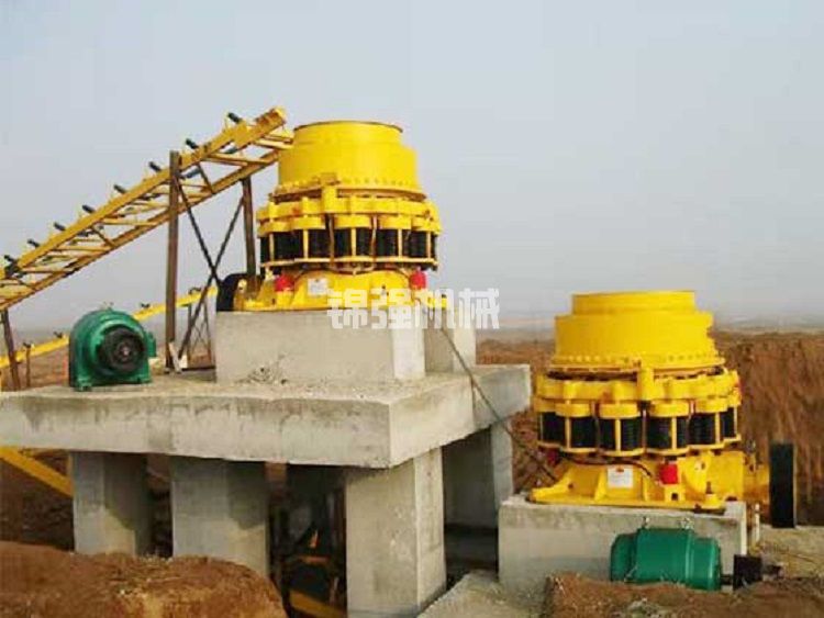 圓錐式破碎機(jī)(圖4) 液壓圓錐破碎機(jī)(圖4)