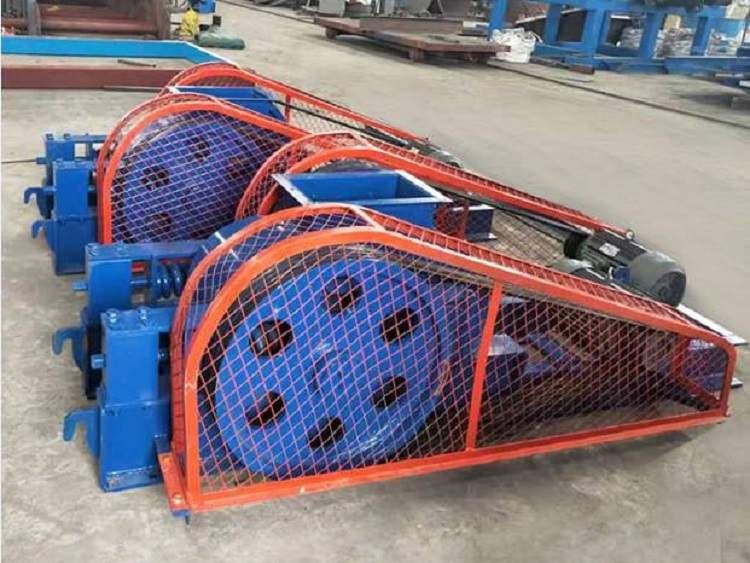 小型對(duì)輥破碎機(jī)